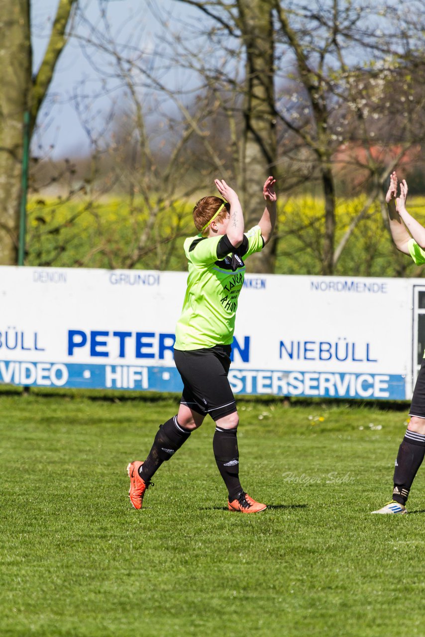 Bild 144 - Frauen SV Frisia 03 Risum Lindholm - Heider SV : Ergebnis: 8:0